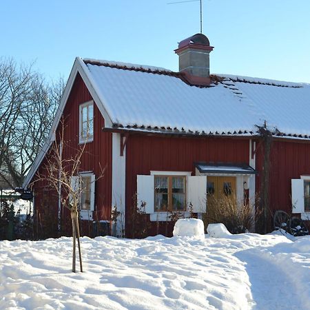 Rustik Stuga Med Lantlig Kaensla Naera Oerebro City Bagian luar foto