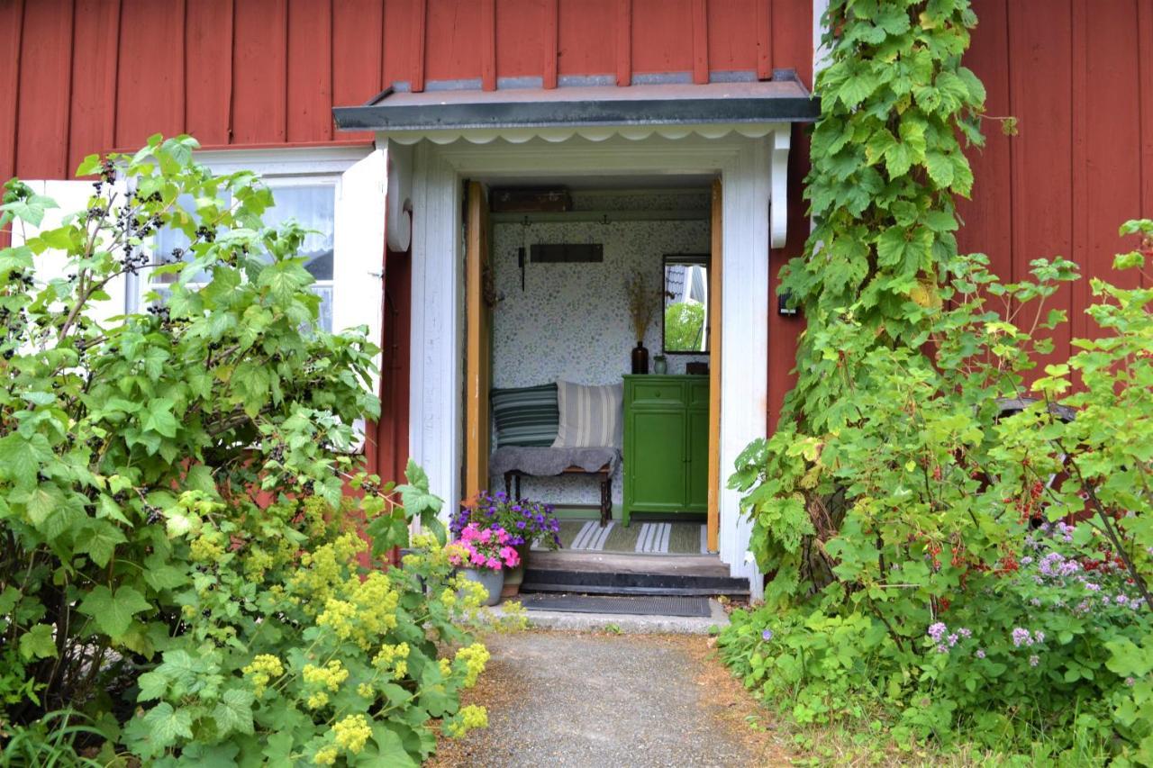 Rustik Stuga Med Lantlig Kaensla Naera Oerebro City Bagian luar foto