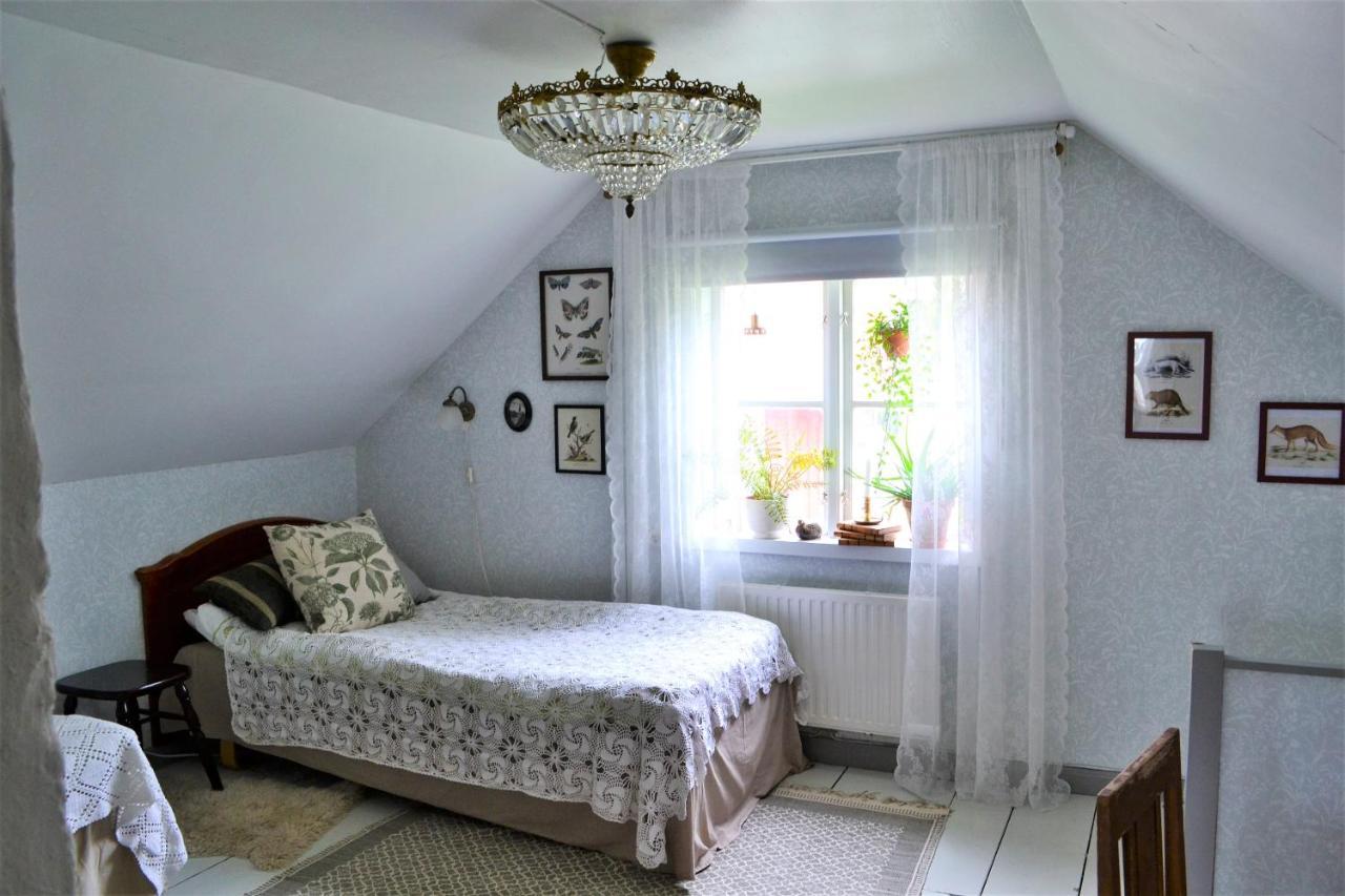 Rustik Stuga Med Lantlig Kaensla Naera Oerebro City Bagian luar foto