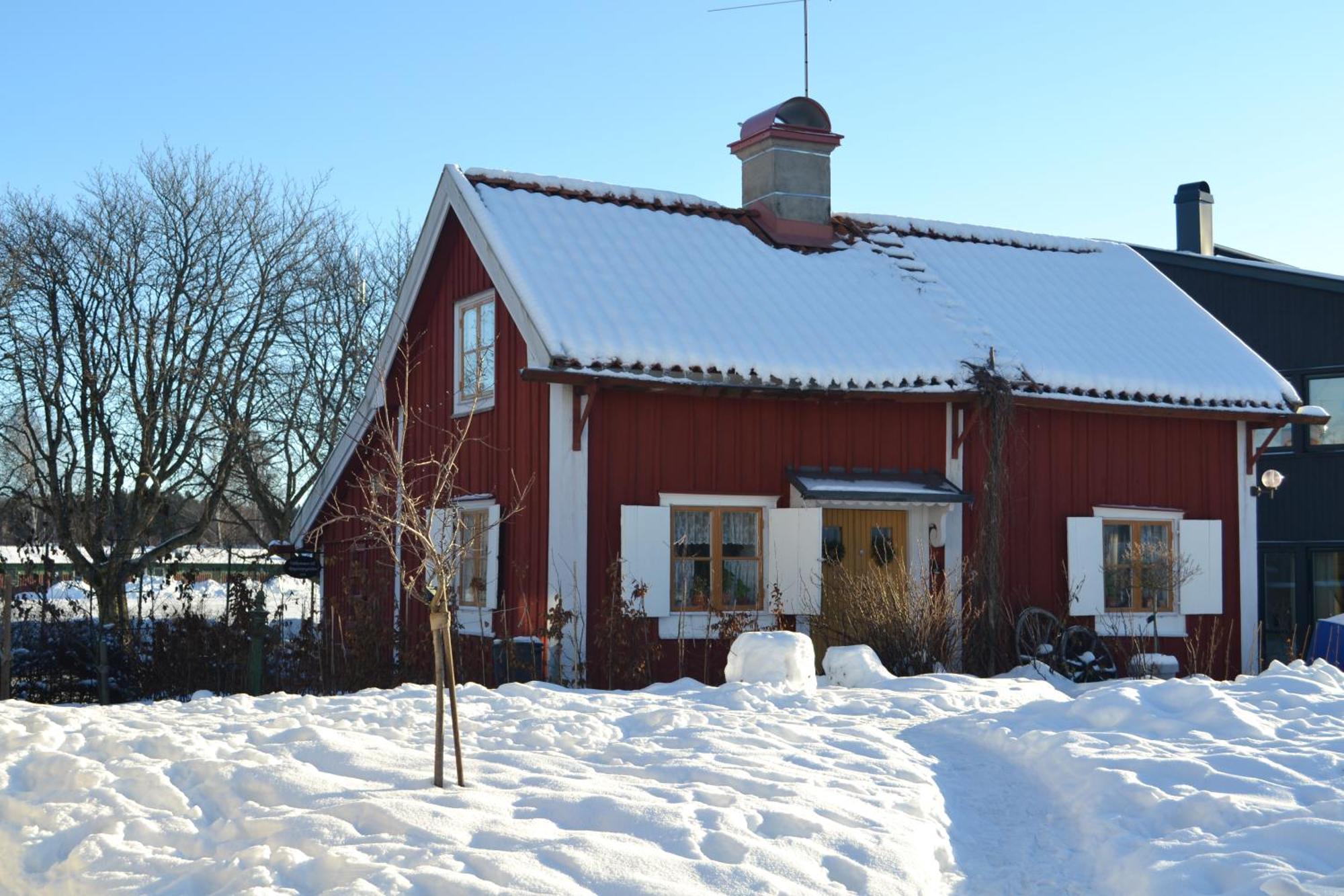 Rustik Stuga Med Lantlig Kaensla Naera Oerebro City Bagian luar foto